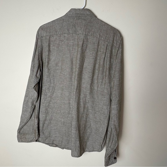 GAP Gray Button-Up Shirt - Picture 5 of 7